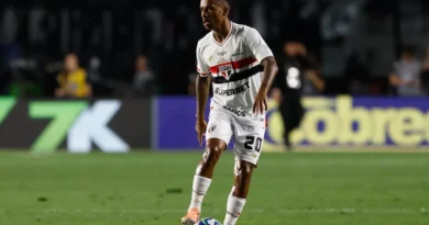 Crespo comenta interesse do Flamengo sobre Marcos Antonio Crespo comenta interesse do Flamengo sobre Marcos Antonio