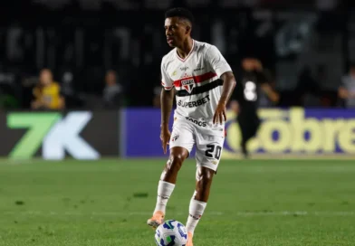 Crespo comenta interesse do Flamengo sobre Marcos Antonio